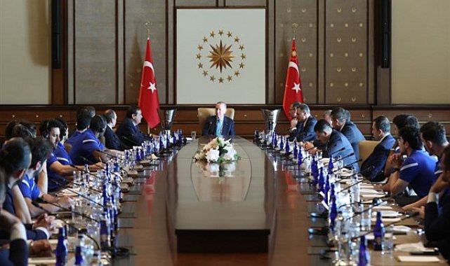 Cumhurbaşkanı Erdoğan, Anadolu Efes Spor Kulübü'nü kabul etti