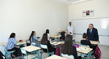 Başkan Büyükkılıç, KAYMEK kurslarında öğrencilerle buluştu