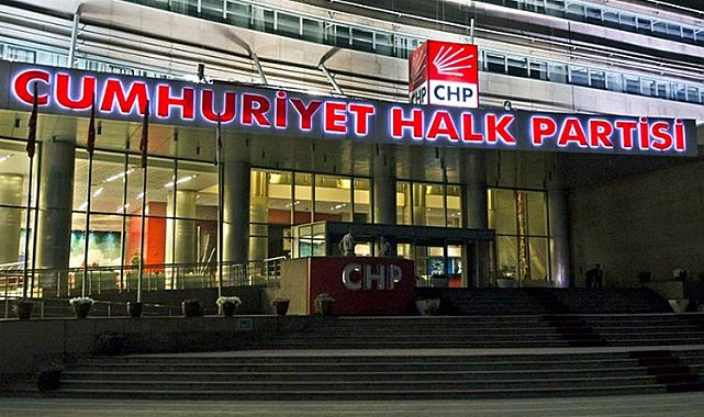 CHP'de tüm MYK üyeleri istifa etti!