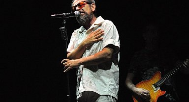 Feridun Düzağaç'tan Bursa'da unutulmaz gece