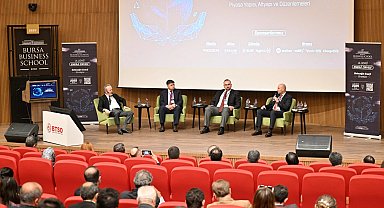 'Geleceğin Enerji Stratejisi' Uludağ Enerji Zirvesi'nde konuşuldu