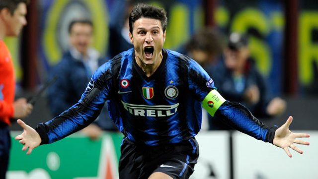 47 yaşındaki Javier Zanetti, fit görüntüsüyle gençlere taş çıkartıyor