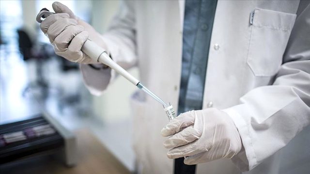 ABD'li profesör : Aşı yakın zamanda bulunmayacak