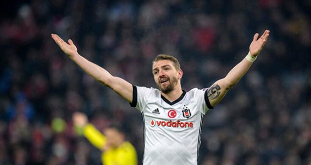 AEK, Caner Erkin'i transfer etmek istiyor