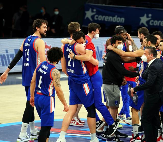 Cska Moskova Anadolu Efes / Anadolu Efes, Cska Moskova'yı