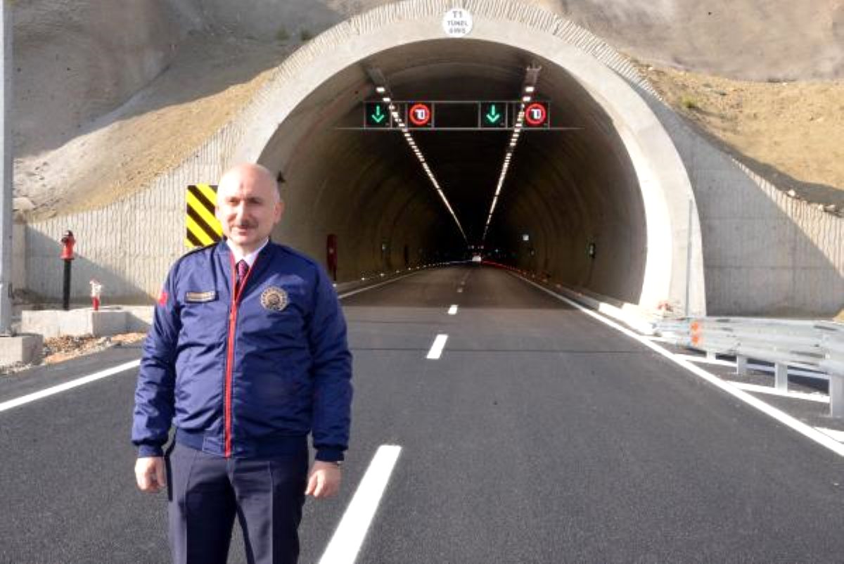Bakan Karaismailoğlu: İzmir'de ulaşım ve iletişim sıkıntısı yok (2)
