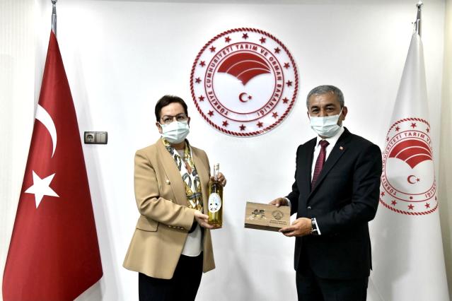 Başkan Kaplan, Koçarlılı üreticilerin taleplerini Ankara'ya taşıdı