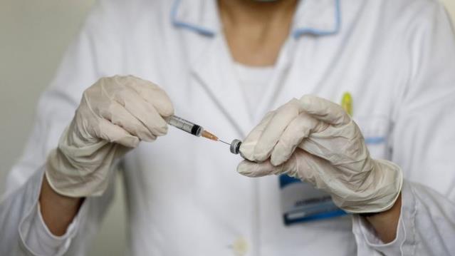 Covid-19 aşısı: AB ülkeleri Pfizer/BioNTech'in teslimatlarında yaşanan gecikmelerden şikayetçi