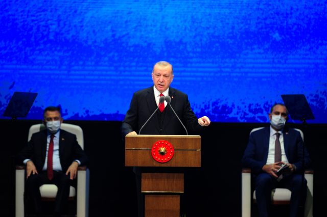 Cumhurbaşkanı Erdoğan: "Salgın döneminde vatandaşlarımıza 25,5 milyar lira nakit ödeme yaptık"