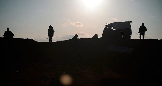 Dikkatler Elazığ depremindeyken teröristler sızma girişimde bulundu