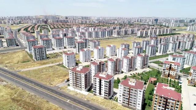 Diyarbakır'da fırsatçılar nedeniyle ev kiraları yüzde 300 arttı