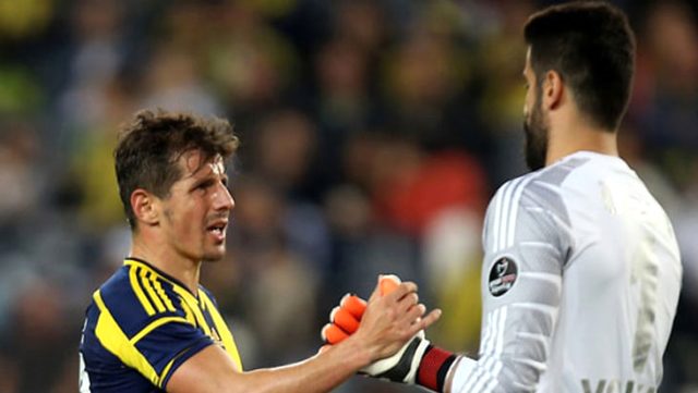 Emre Belözoğlu, 3 Temmuz'un yıl dönümünde konuştu: Fenerbahçe camiasının destansı bir mücadelesi var