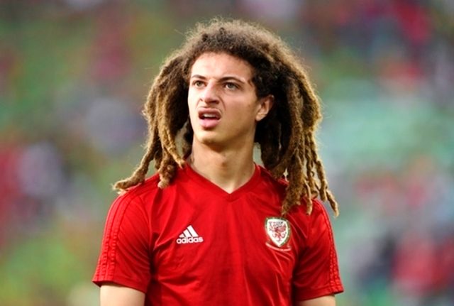 Ethan Ampadu saçlarını kestirdi, görenler inanamadı