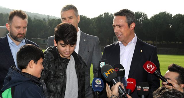 Galatasaray yerine Fenerbahçe'yi seçen çocuk Ali Koç'u mest etti!