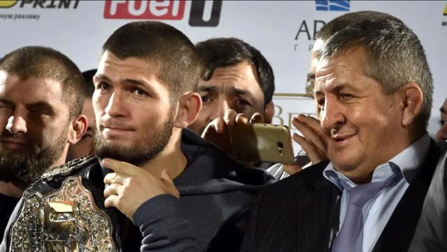 Khabib Nurmagomedov'un babası Adbulmanap Nurmagomedov, koronavirüsten hayatını kaybetti
