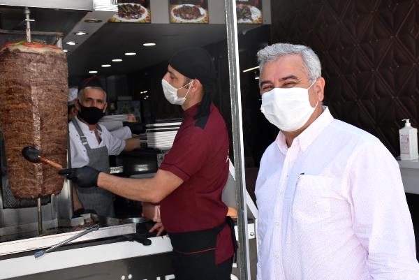 'Koronavirüs gıdadan bulaşmaz, tek kaynak insan'