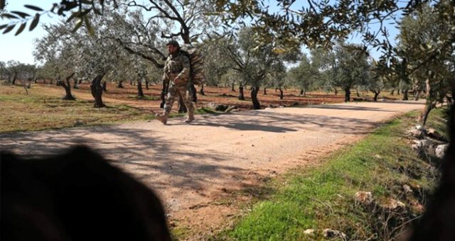 Muhaliflerin İdlib'e başlattığı operasyondan ilk görüntüler geldi
