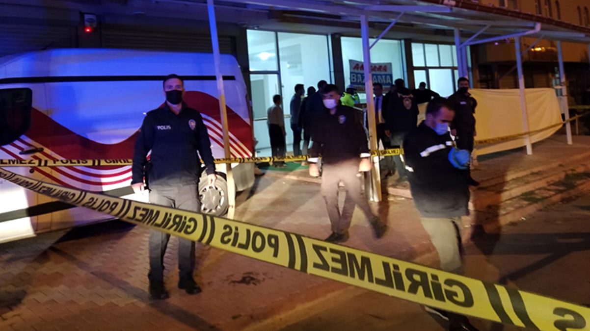 Polis memuru, komşusunu 5 kurşunla öldürdü