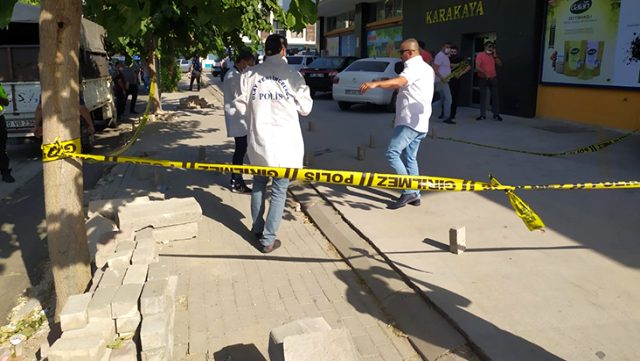 Polis memurunun ayağını kıran zanlı, vurularak yakalandı