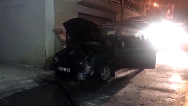 Seyir halindeki araçta yangın