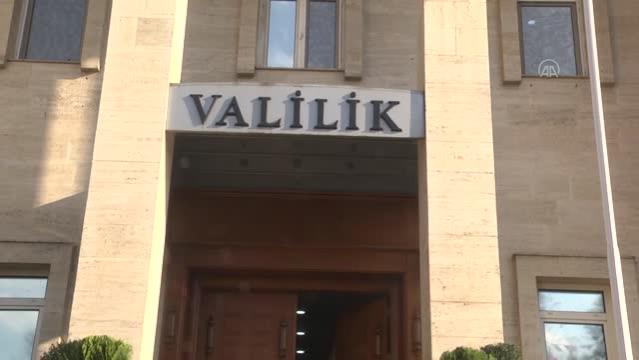 Son dakika: DİYARBAKIR - Vali Münir Karaloğlu'ndan kontrollü normalleşmede kurallara uyma çağrısı