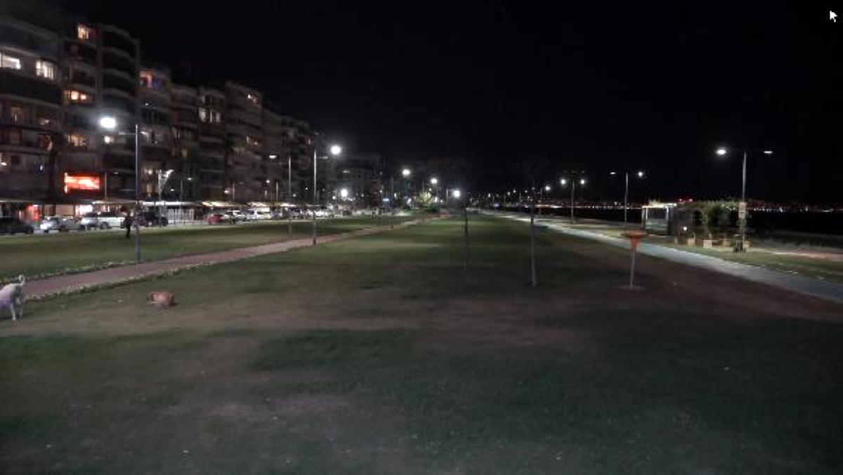 Son dakika haberleri... İzmir'de sokağa çıkma kısıtlaması başladı