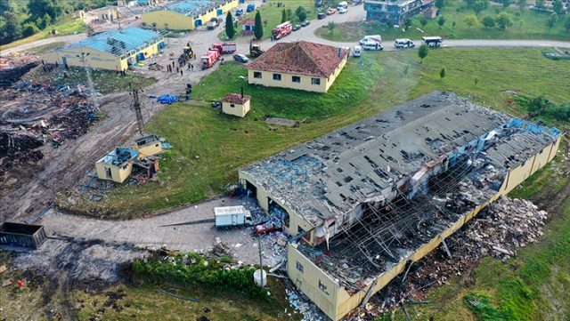 Son dakika: Sakarya Valisi: Fabrikada denetim eksikliği yok, en son üçüncü ayda denetim yapıldı