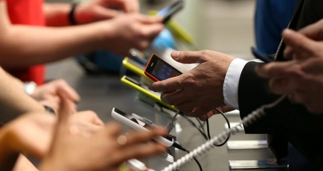 Telefon taksitine 3 ay sınırlaması geldi! İşte 12 ay taksitle alınabilecek telefonlar