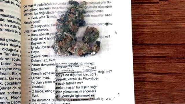 Uyuşturucu tacirleri, hayret veren yöntemlerine rağmen polisten kaçamadı