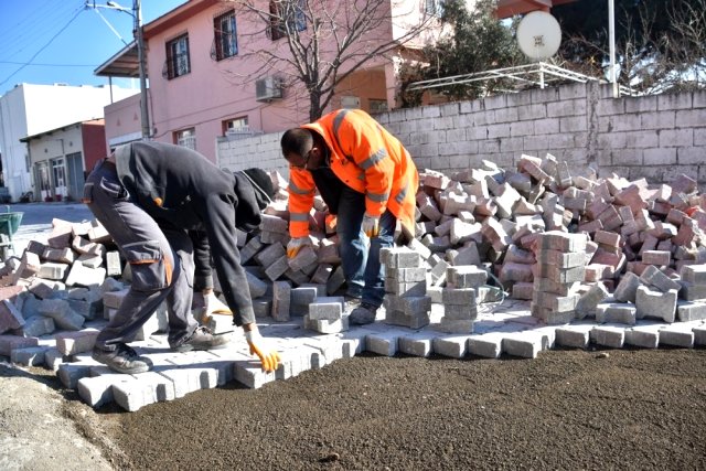 Yeni Şakran'da yol düzenleme çalışmaları devam ediyor