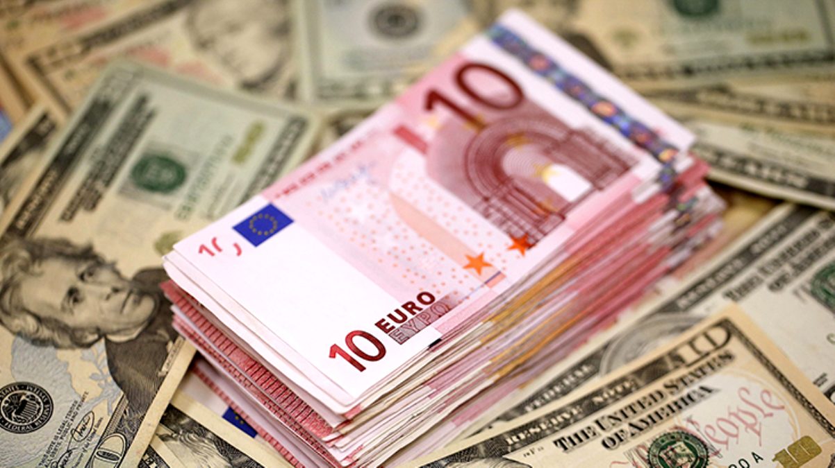 Yükselişlerini sürdüren dolar ve euro tarihi zirvenin hemen altında