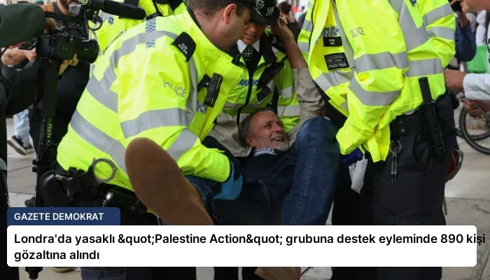 Londra’da yasaklı "Palestine Action" grubuna destek eyleminde 890 kişi gözaltına alındı
