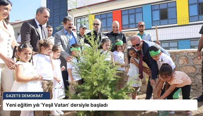 Yeni eğitim yılı ‘Yeşil Vatan’ dersiyle başladı
