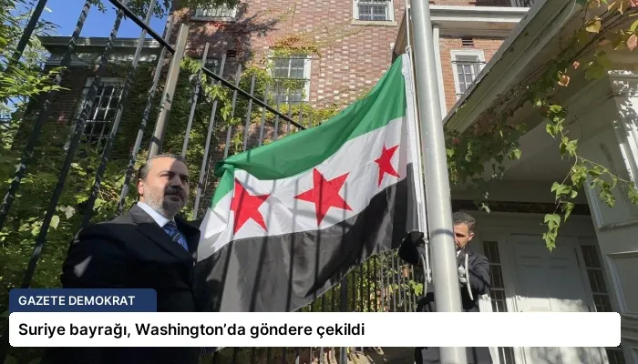 Suriye bayrağı, Washington’da göndere çekildi