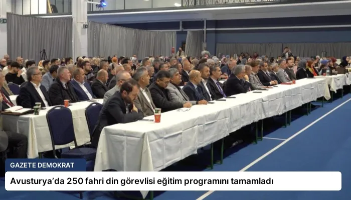Avusturya’da 250 fahri din görevlisi eğitim programını tamamladı