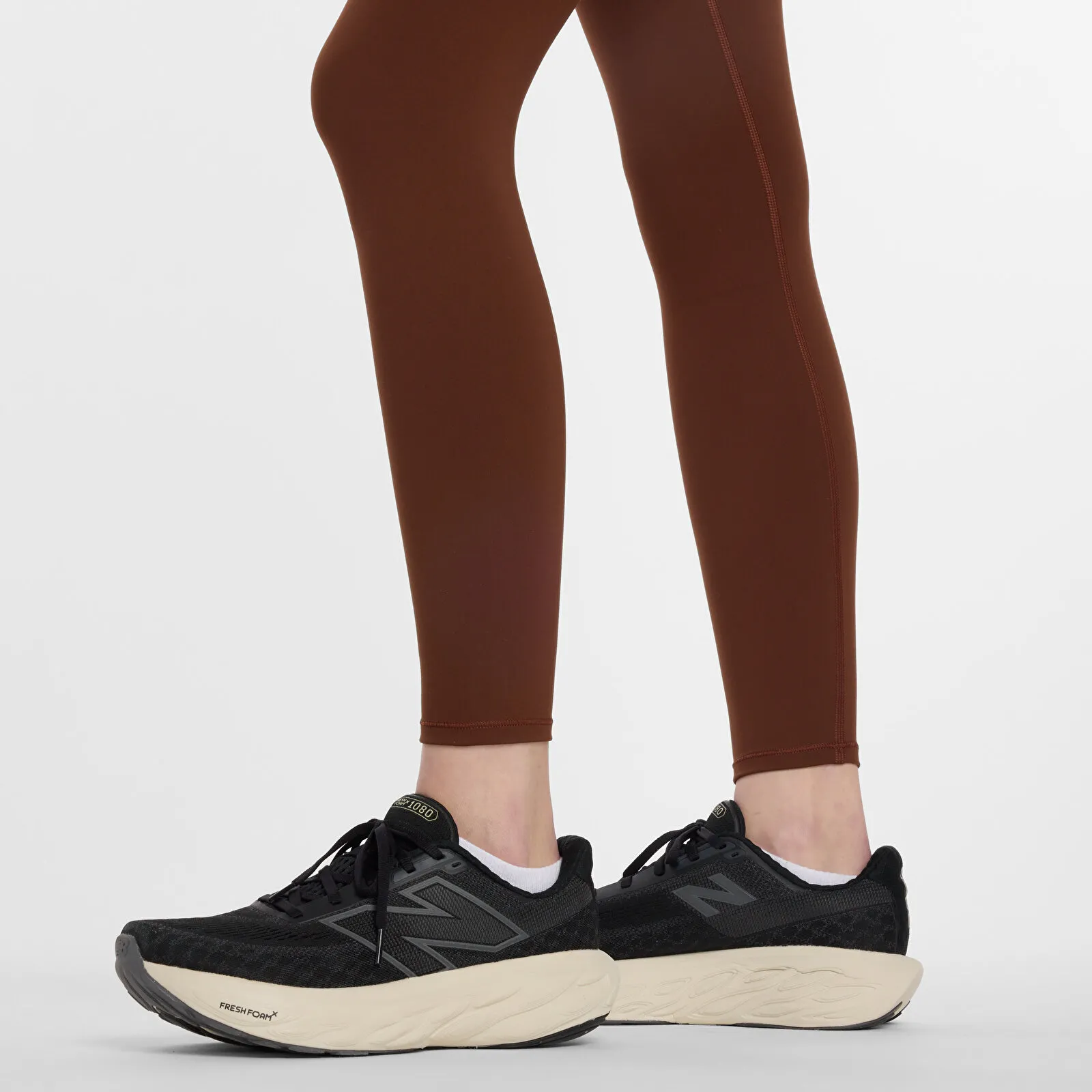 Kadın Tayt: Gün Boyu Dayanıklılık